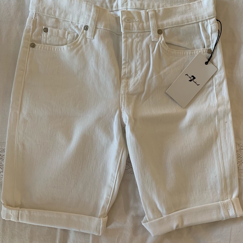 7 for all Mankind